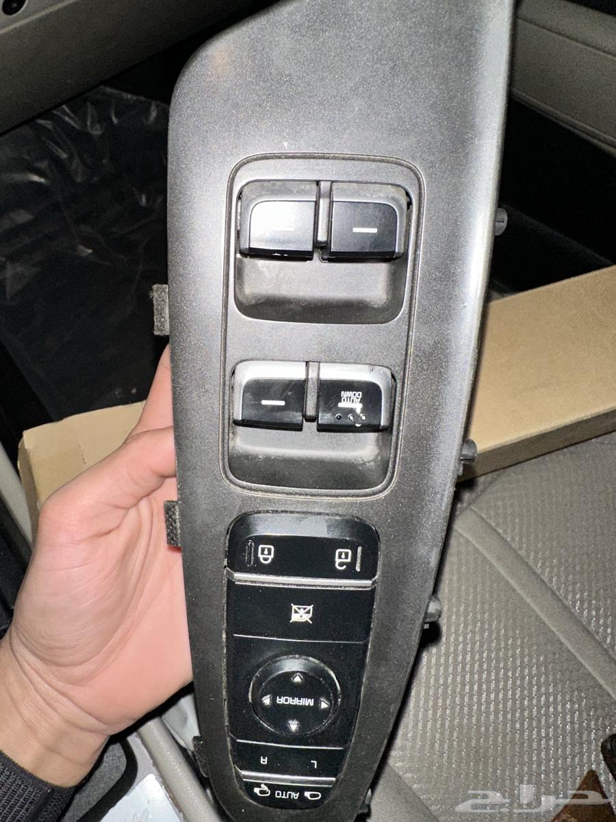 Driver's Door Control Button Panel for Optima 2016 and Above63058664019331113