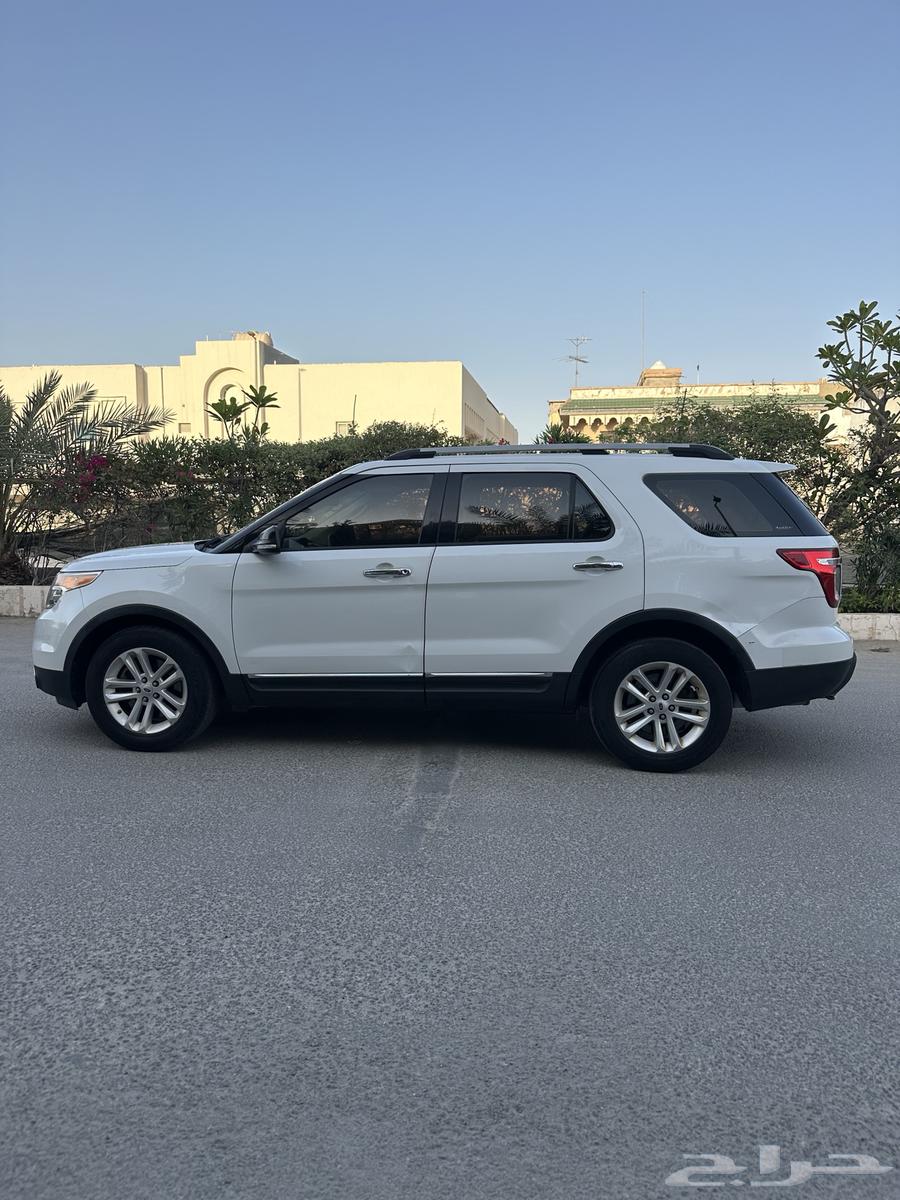Ford Explorer XLT63059038869250113