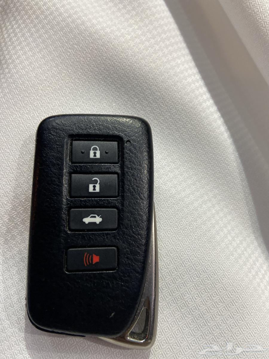 Lexus key63058238493059111