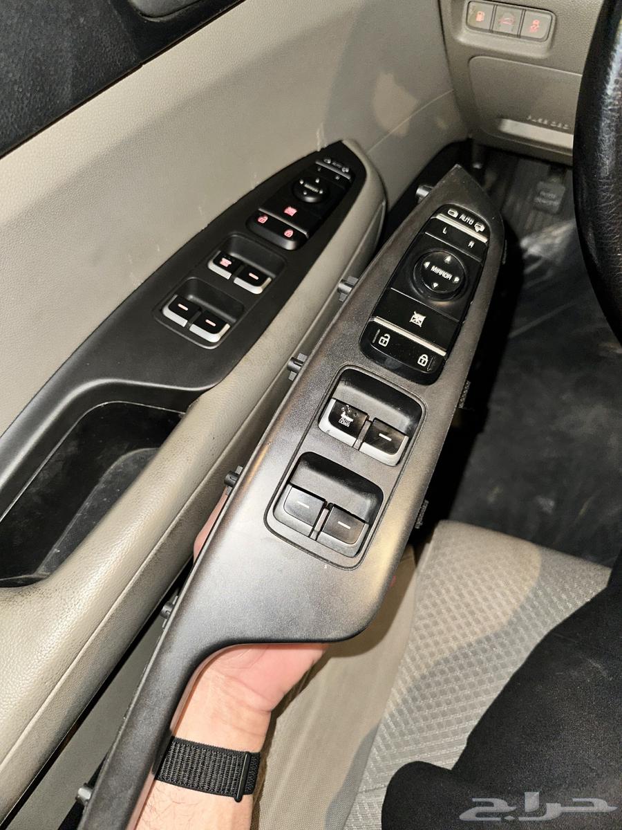 Driver's Door Control Button Panel for Optima 2016 and Above63058664019331110