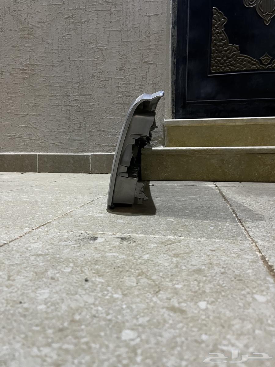 A quarter network pocket mounted on the chassis after model 7 12630578452656651120