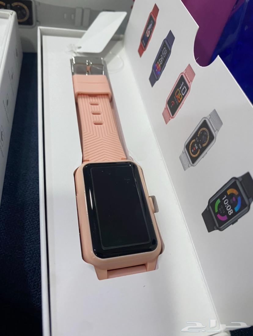 A watch with a SIM card, Papa is calling me63042513229698113