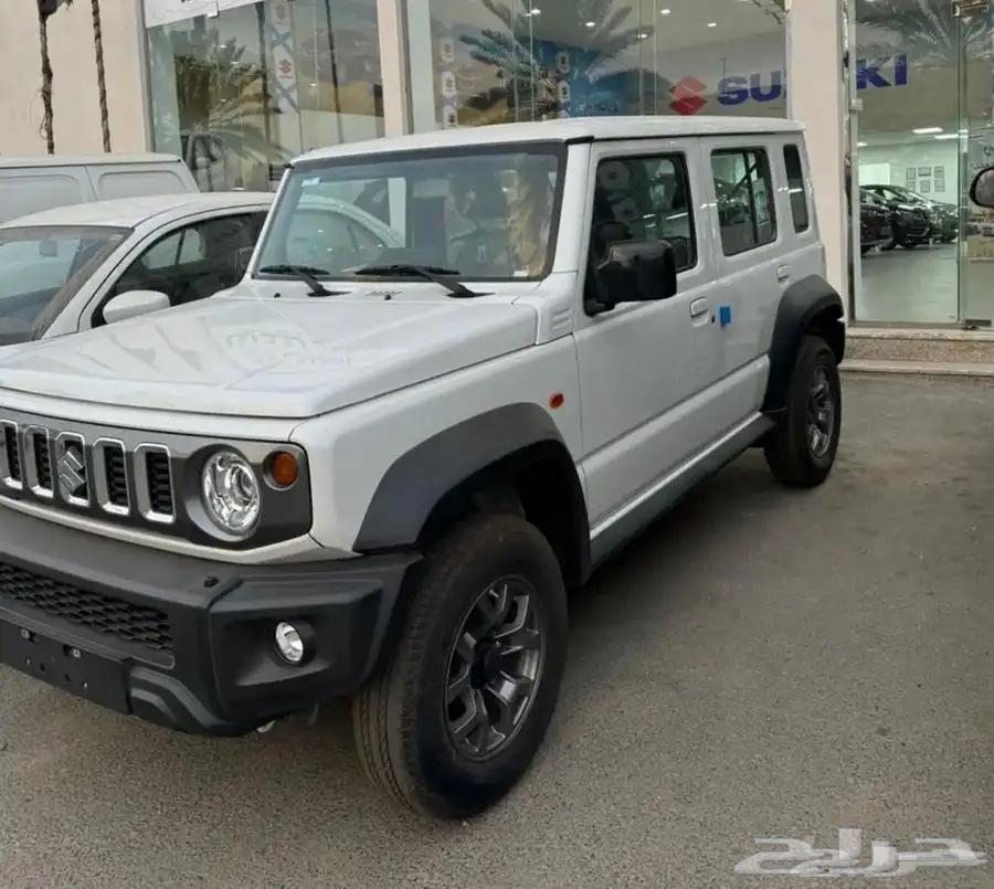 جيمني 2025 خمس أبواب63060558672385111