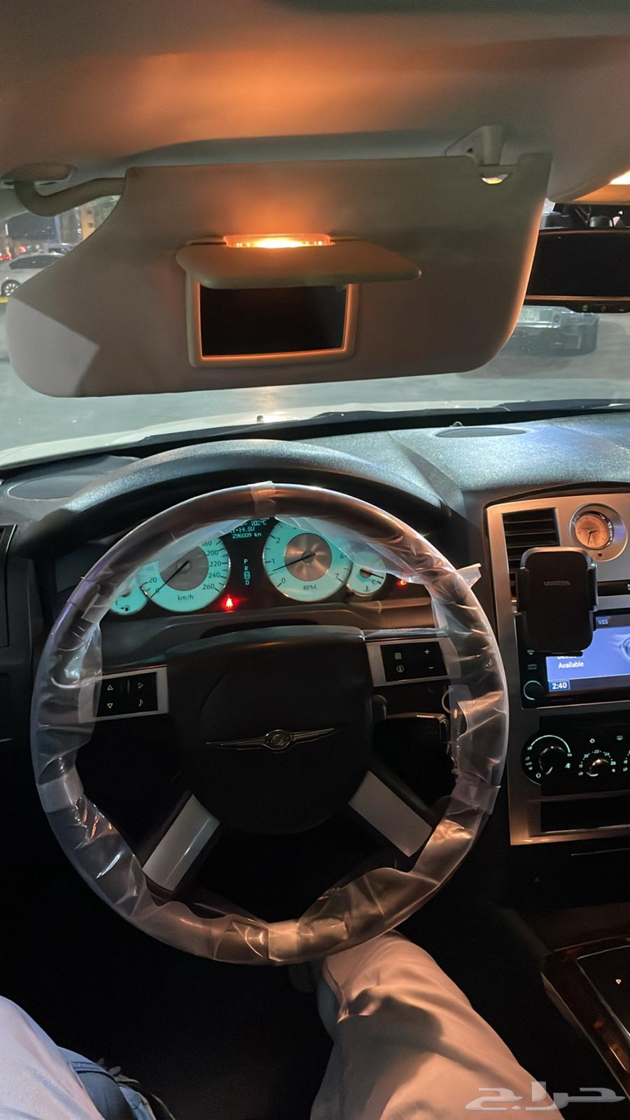 كرايزلر c300 هيمي 200863053907815426114