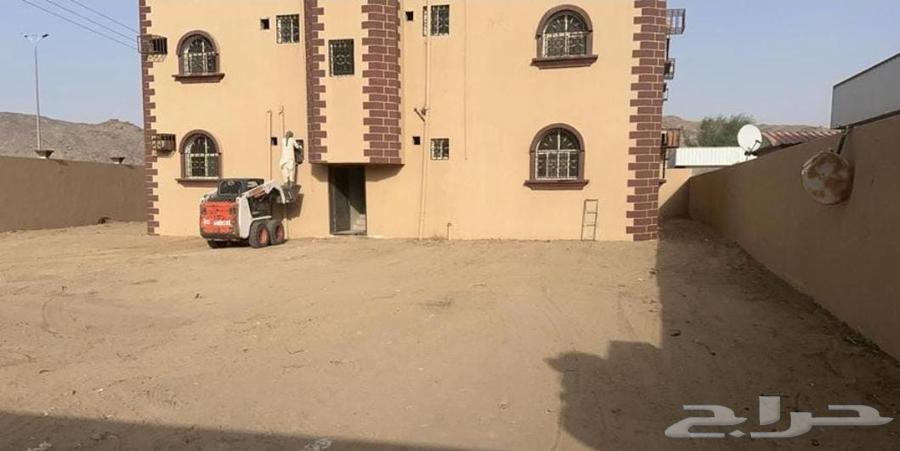فيلا نجران الشرفه معها شقتين للبيع بسعر منافس63012950875906114