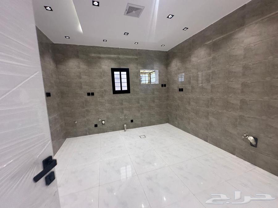 شقق سكنية وروف للبيع تمليك موقع ممتاز بجازان   ابو عريش63013825616385113