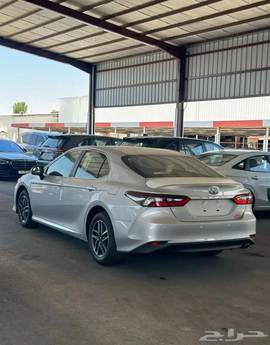 Toyota Camry LE Gasoline 2024 Cash and Installments63057877192193114