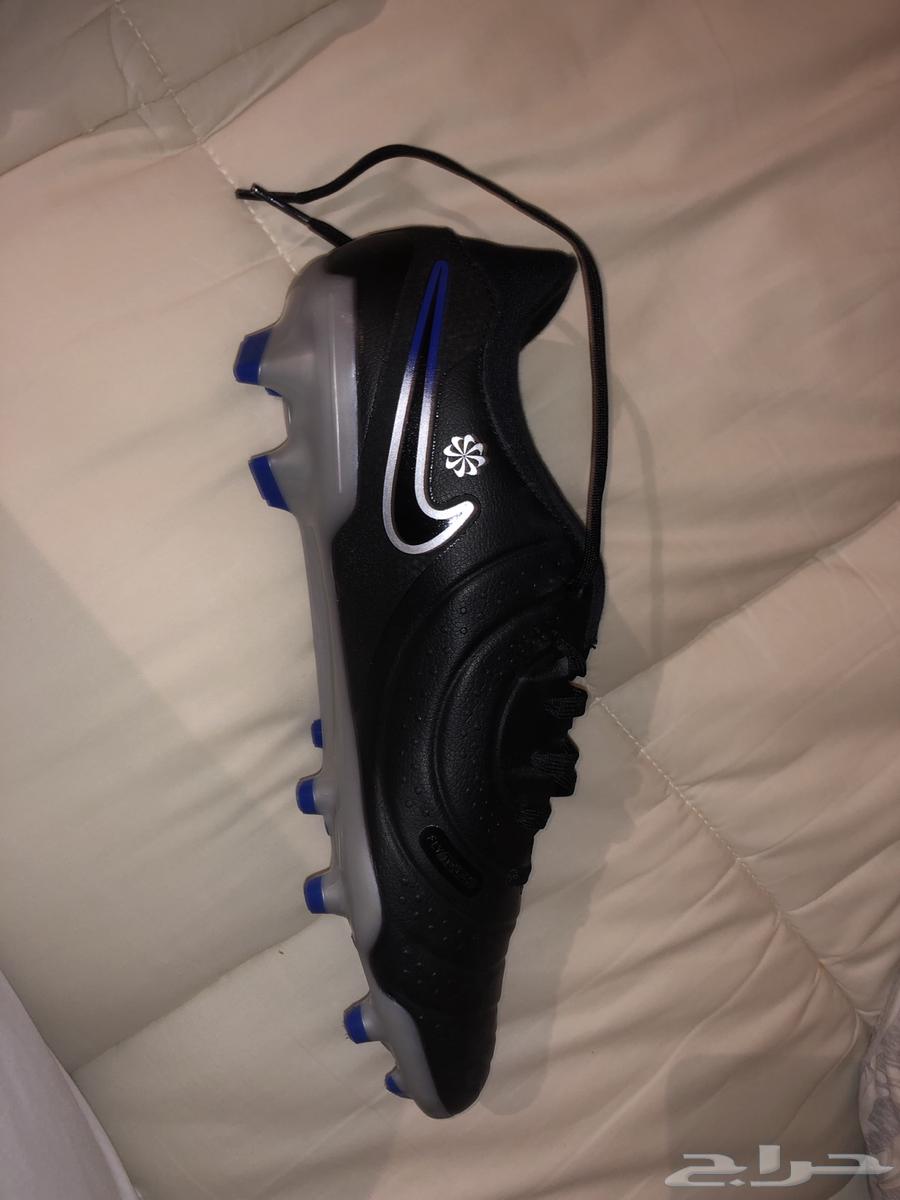 Nice shoes size 43, never used, bought for 350 riyals63040784061058111