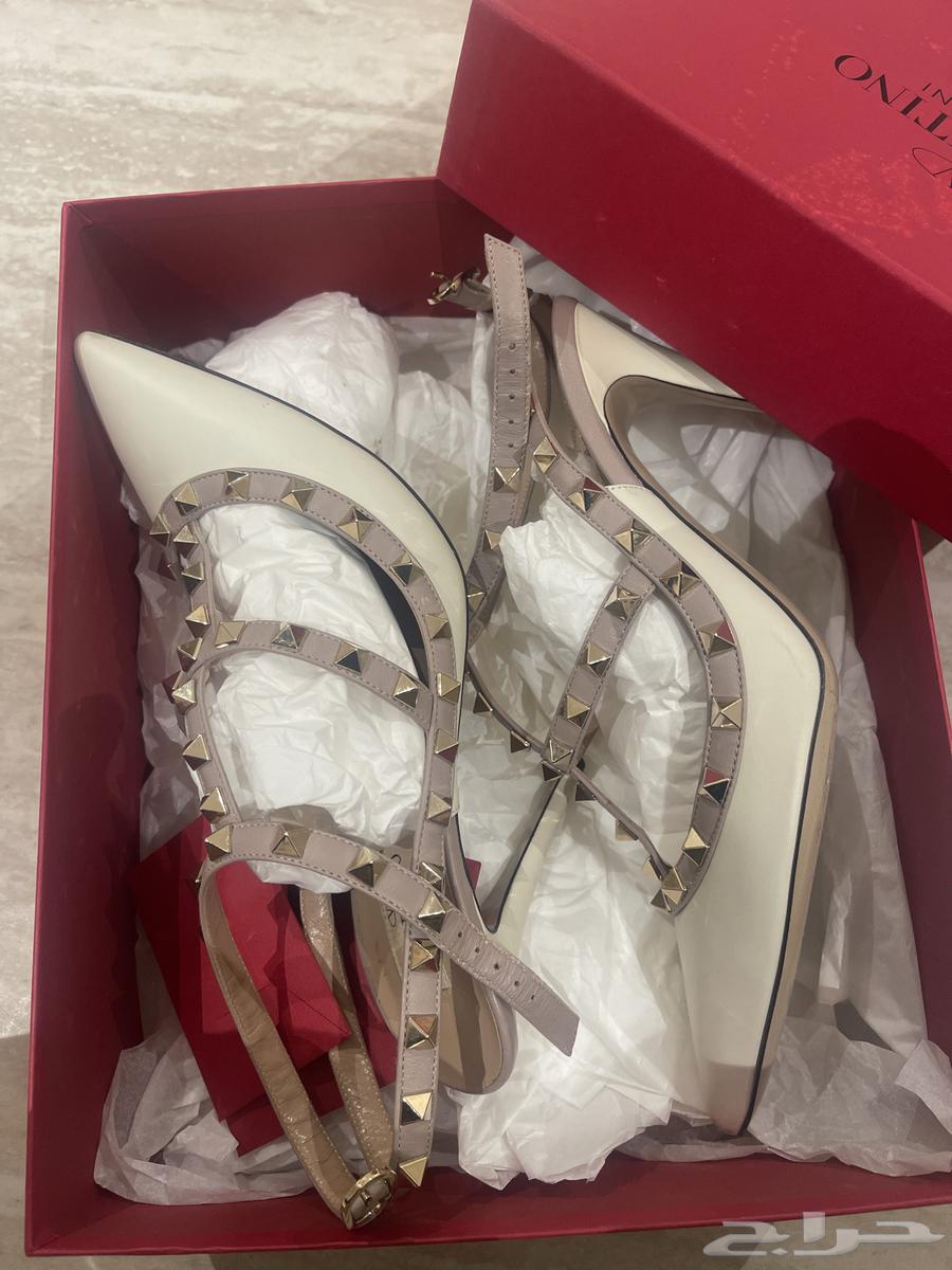 Valentino brand new shoes with all original accessories 100% genuine630433412888351123