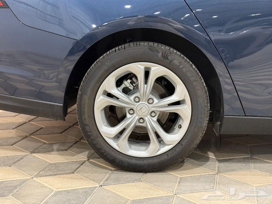 Honda Accord LX 2025 model, modern design and impressive performance63053898175617112