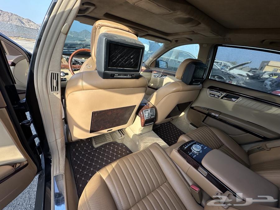 Dismantling Mercedes63056680201858111