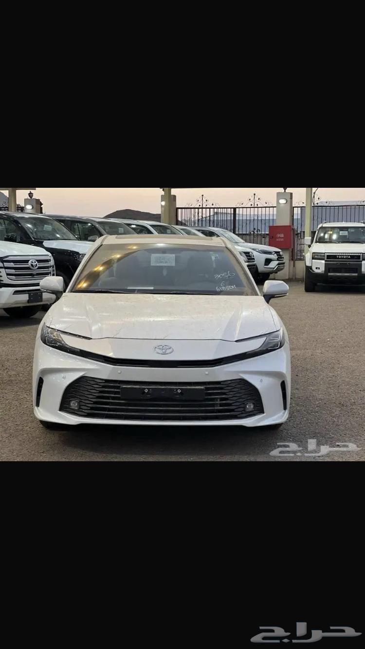 كامري LE نص فل630574455703051129