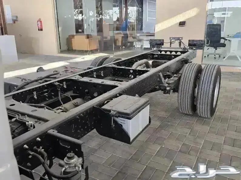 Isuzu Dina 5 Ton 2025 Chassis 4.95 Meter Japanese63056666322435113