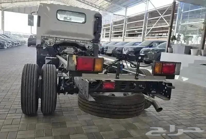 Isuzu Dina 5 Ton 2025 Chassis 4.95 Meter Japanese63056666322435112
