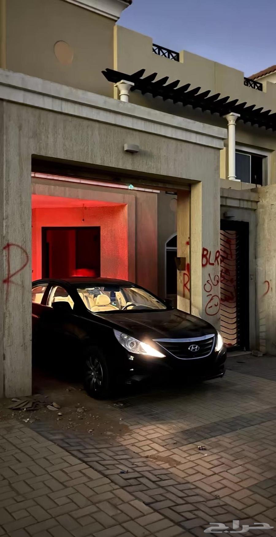 Required Sonata 2013 or 2014, most importantly black or silver63055067549569112