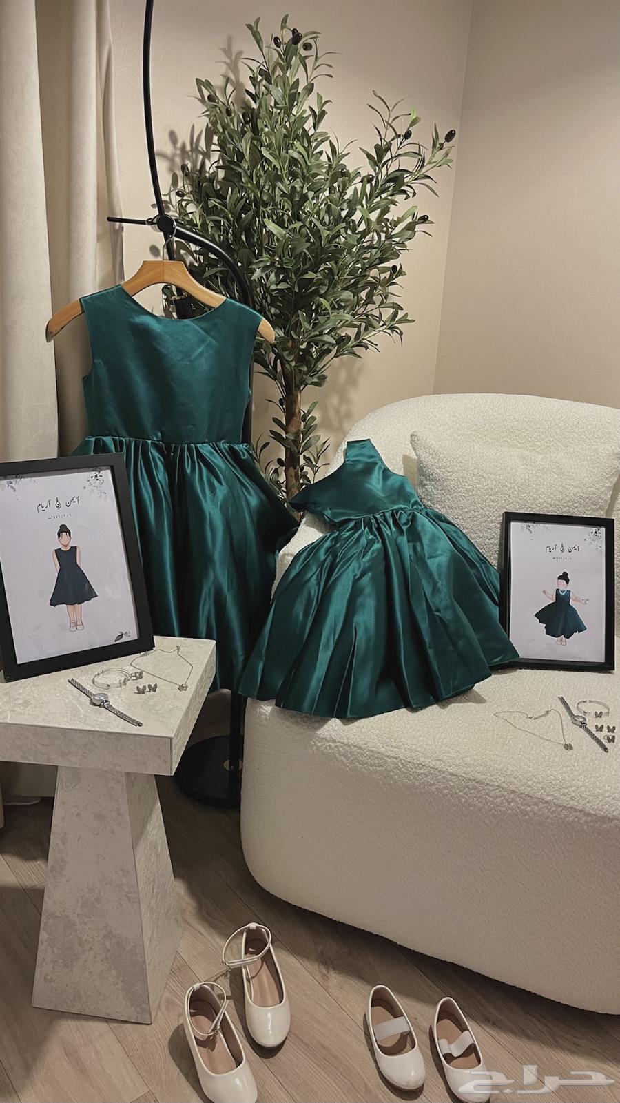 Children's dresses for sale, used only four hours630395774304021128