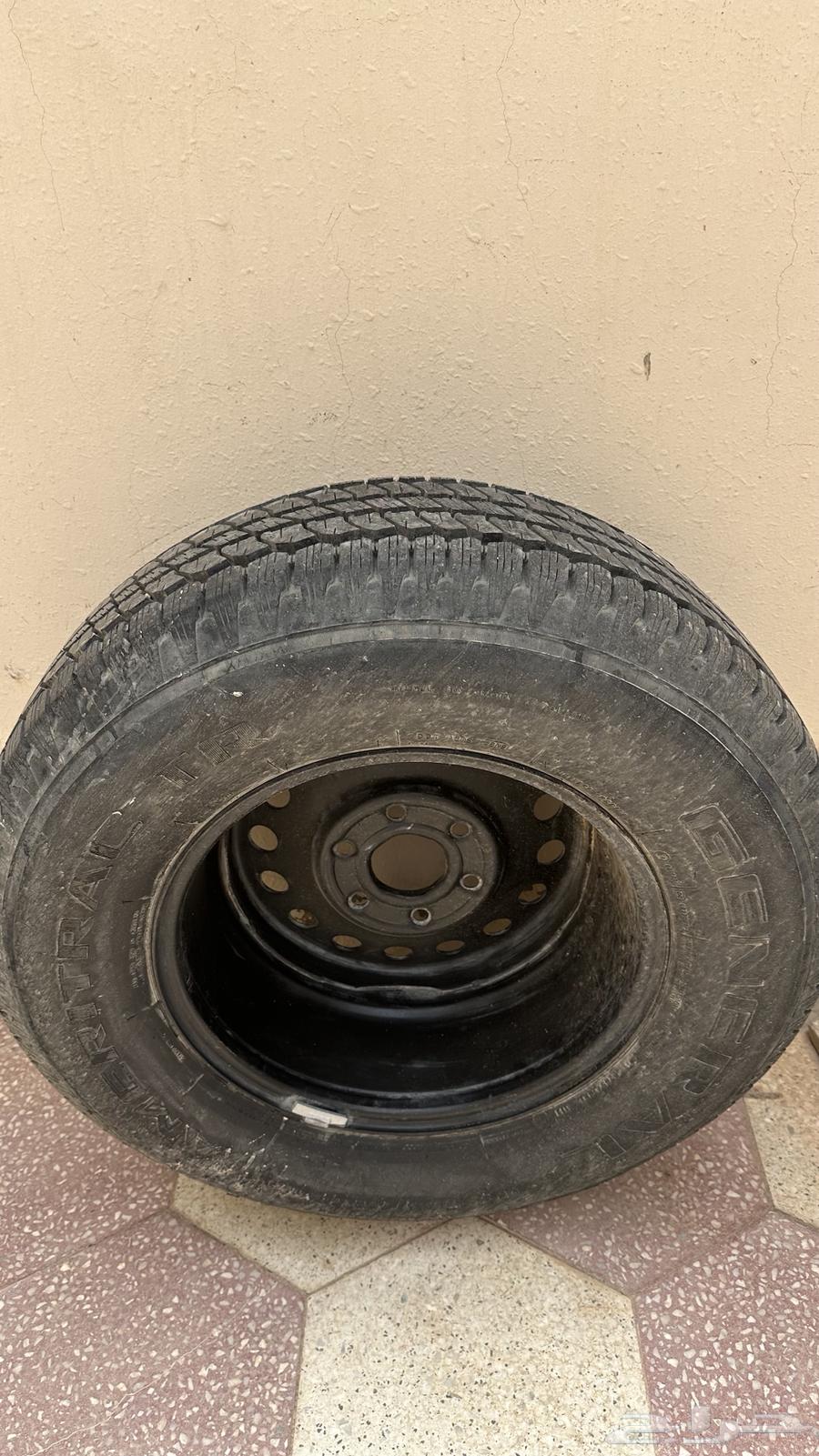 For sale, a 2015 Tahoe SUV63051467529475113