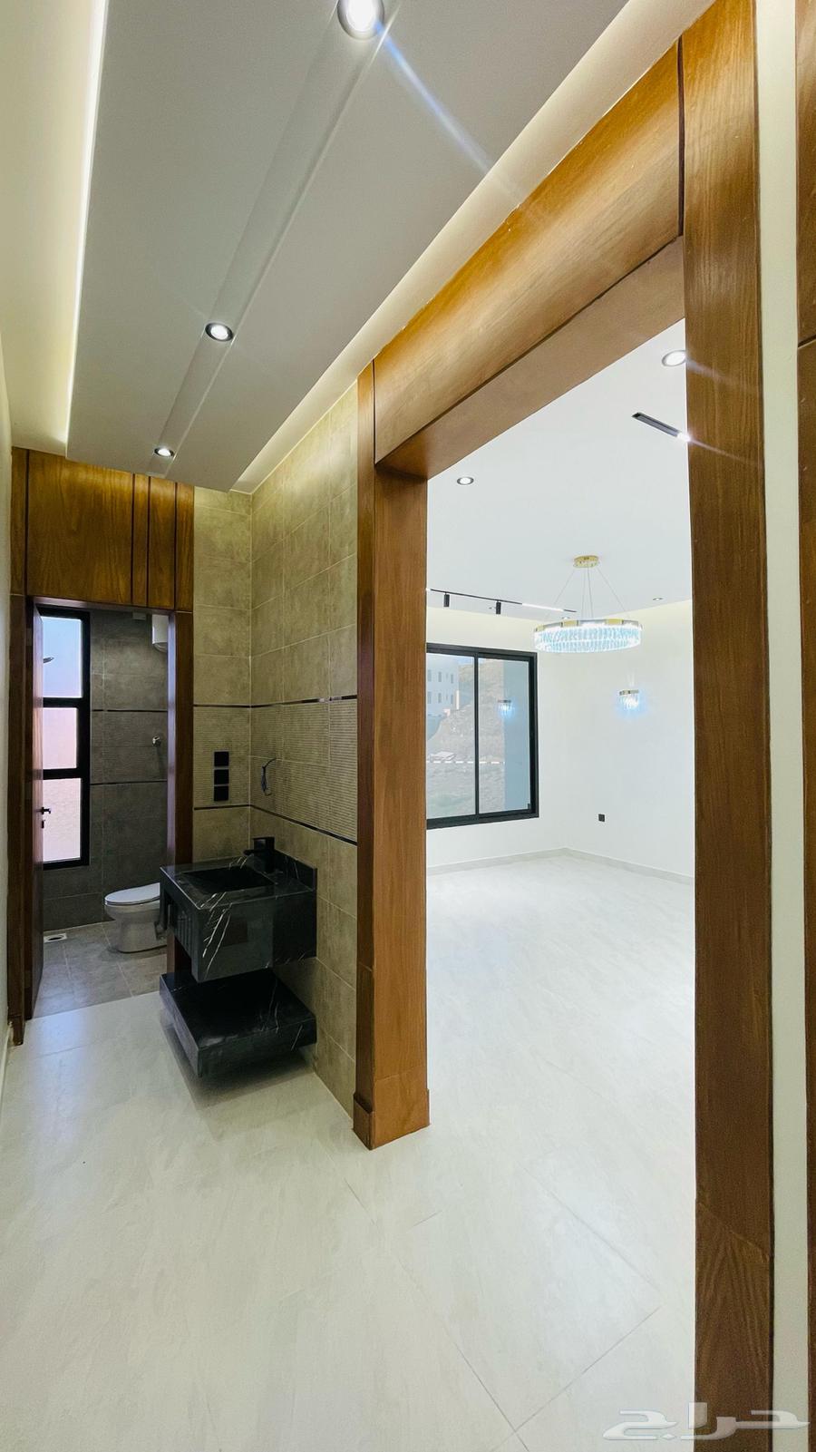 للبيع شقق فاخره بدرج داخلي للسطح ابها حي البديع63013389916034114