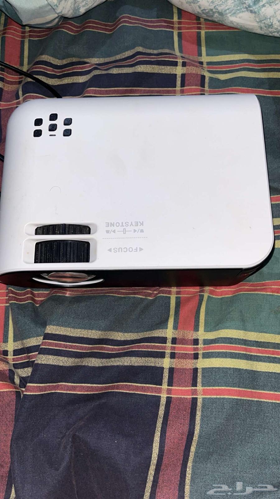 بروجكتر للبيع جوده ممتازه63038685467137111