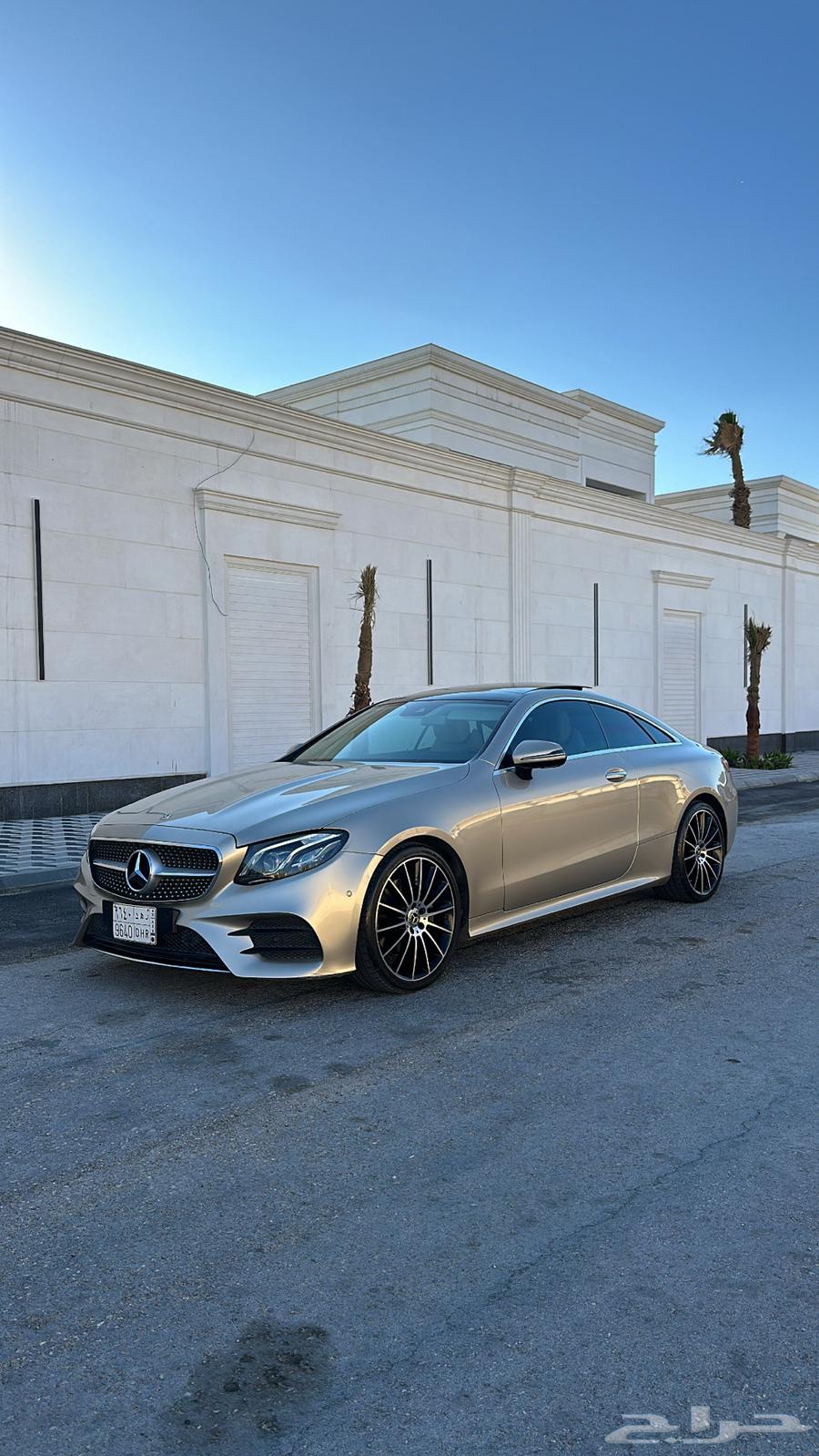 Mercedes E200 201963049544363907111