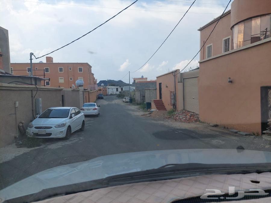 Land in Abha Al-Sharif area, 600 square meters, street 10, required 650 thousand63013827039618112