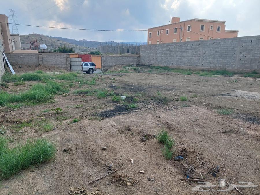 Land in Abha Al-Sharif area, 600 square meters, street 10, required 650 thousand630138270396181122