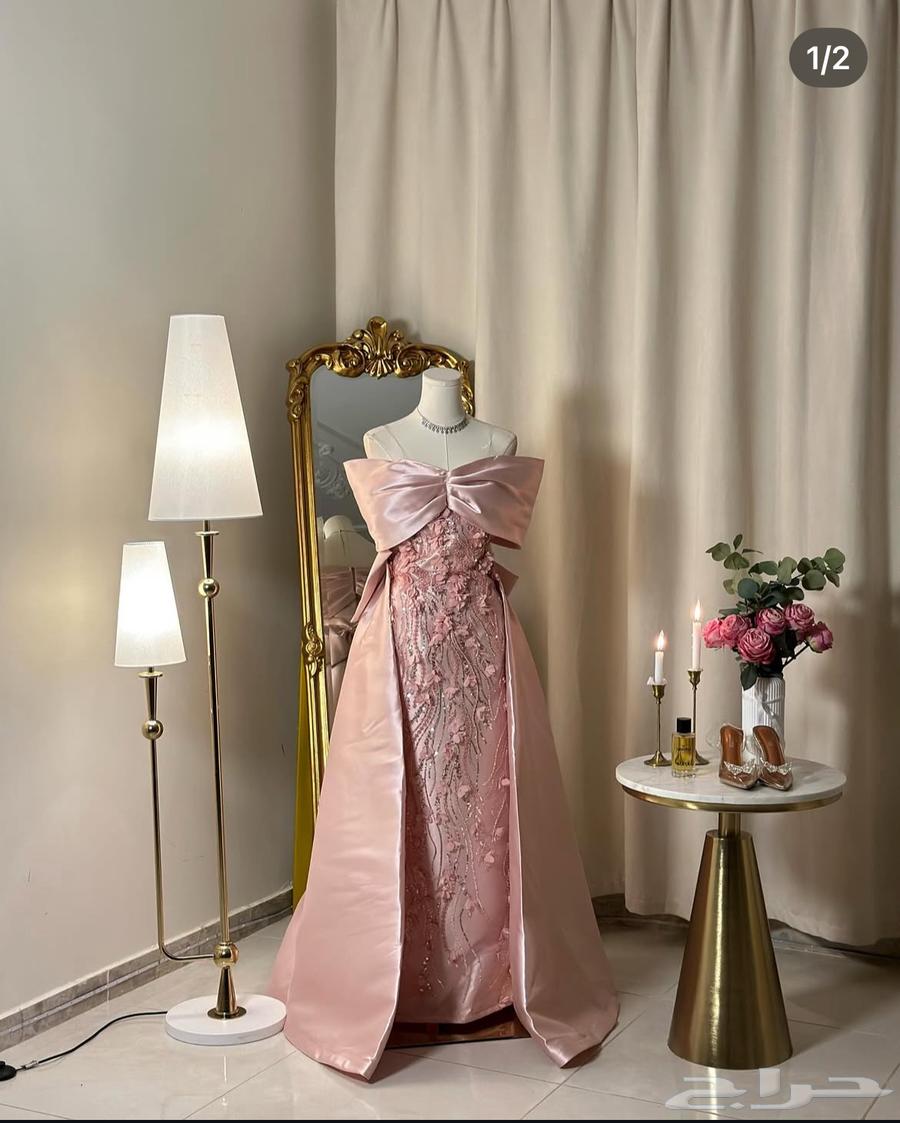 Wedding dress, used only once, size M. Click for details630366245931531121