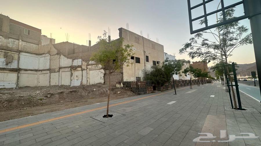 عمارة على طريق الملك فهد (جادة أحد)630133897022751116