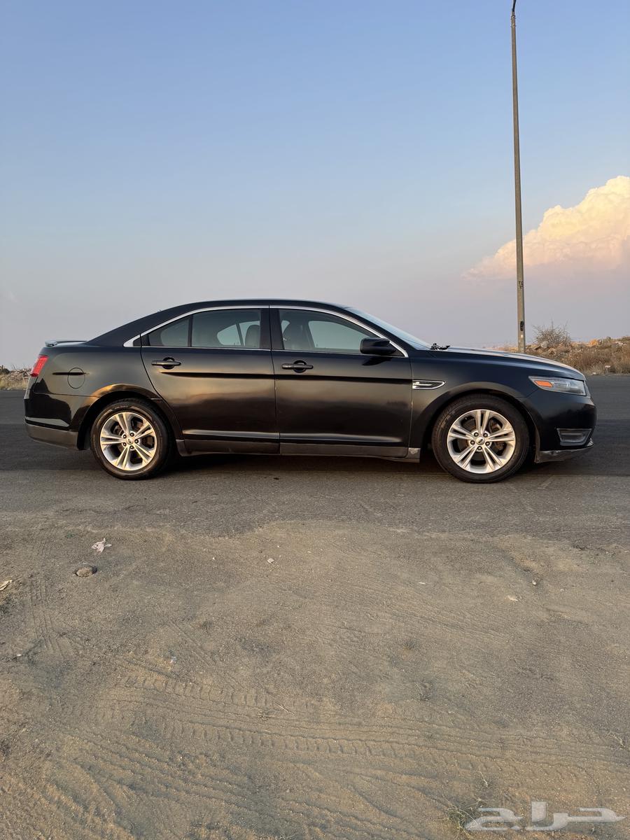 2015 Ford Taurus63051038268418111