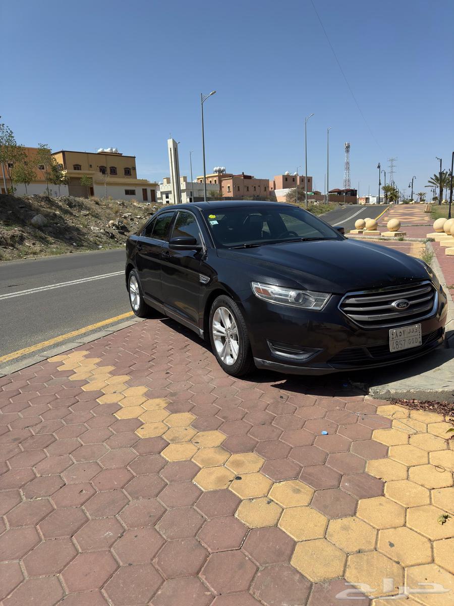 2015 Ford Taurus63051038268418112