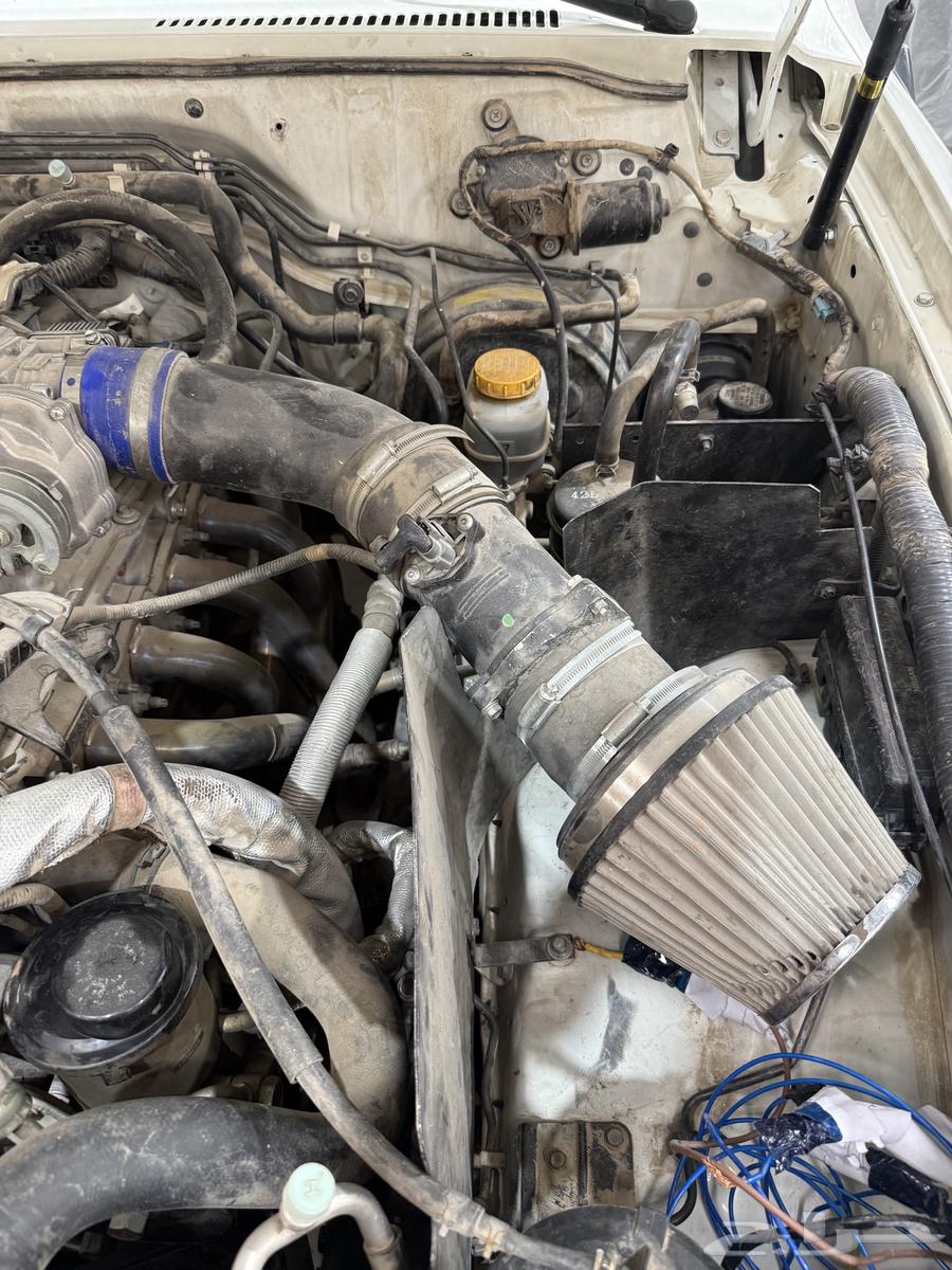 For sale, Patrol car parts. A clutch and cover have been added, as well as a bag.63049534626818112