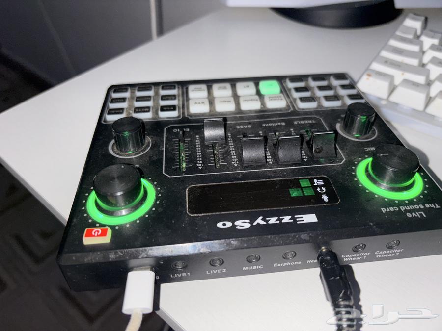Sony 5 for sale with its accessories, broken, and has a Fortnite and Grand account and Rocket League 180063048756560387112