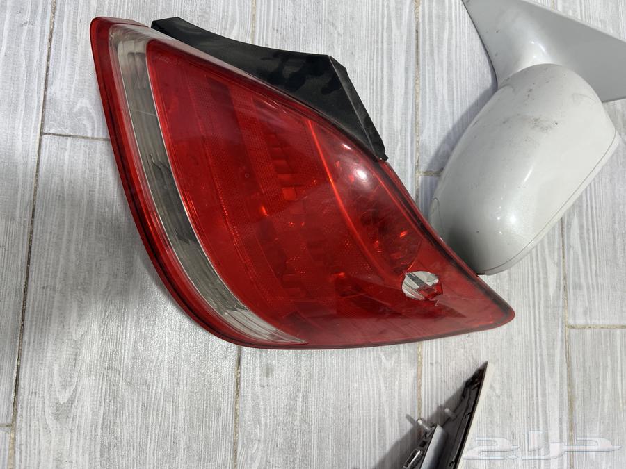 Avalon mirror and right rear support63053533799937111