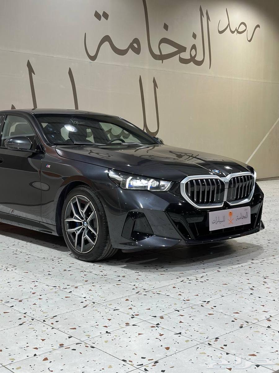 بي ام دبليو 520i فل كامل 2024 . رصد الفخامة63051042953345111