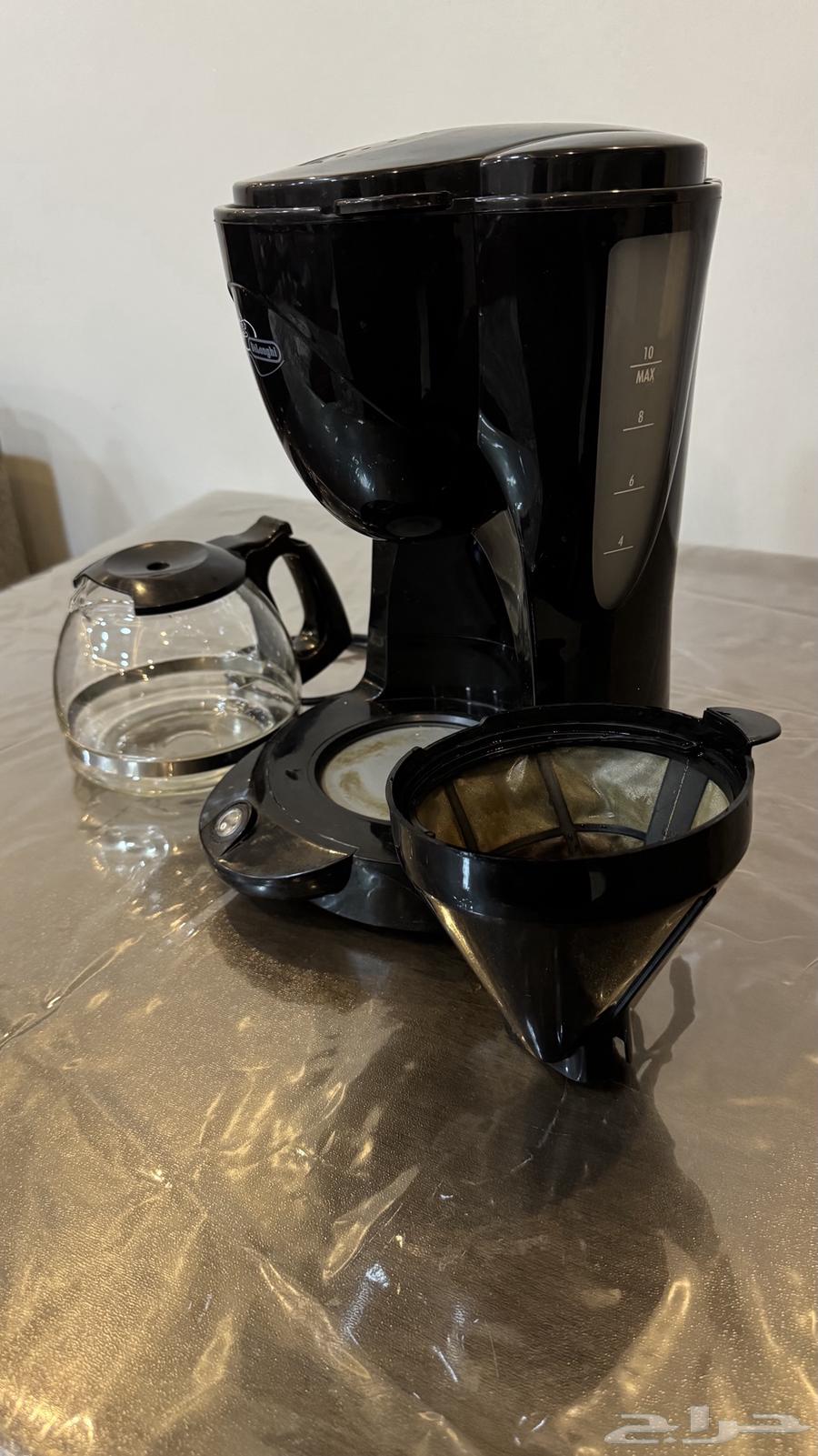 Delonghi coffee machine, black coffee in good condition for sale63034619373057114