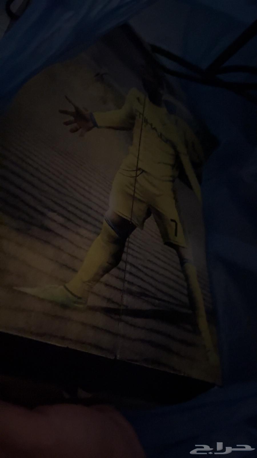 سوني فور مستعمل ل البيع مع جميع مستلزماته630358333950731116