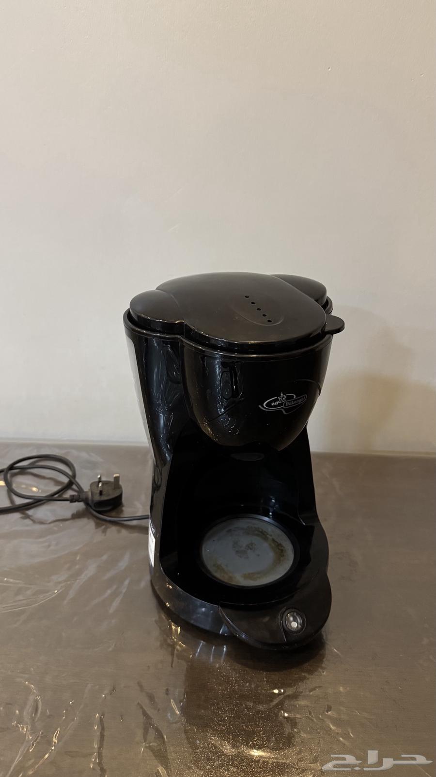 Delonghi coffee machine, black coffee in good condition for sale63034619373057112