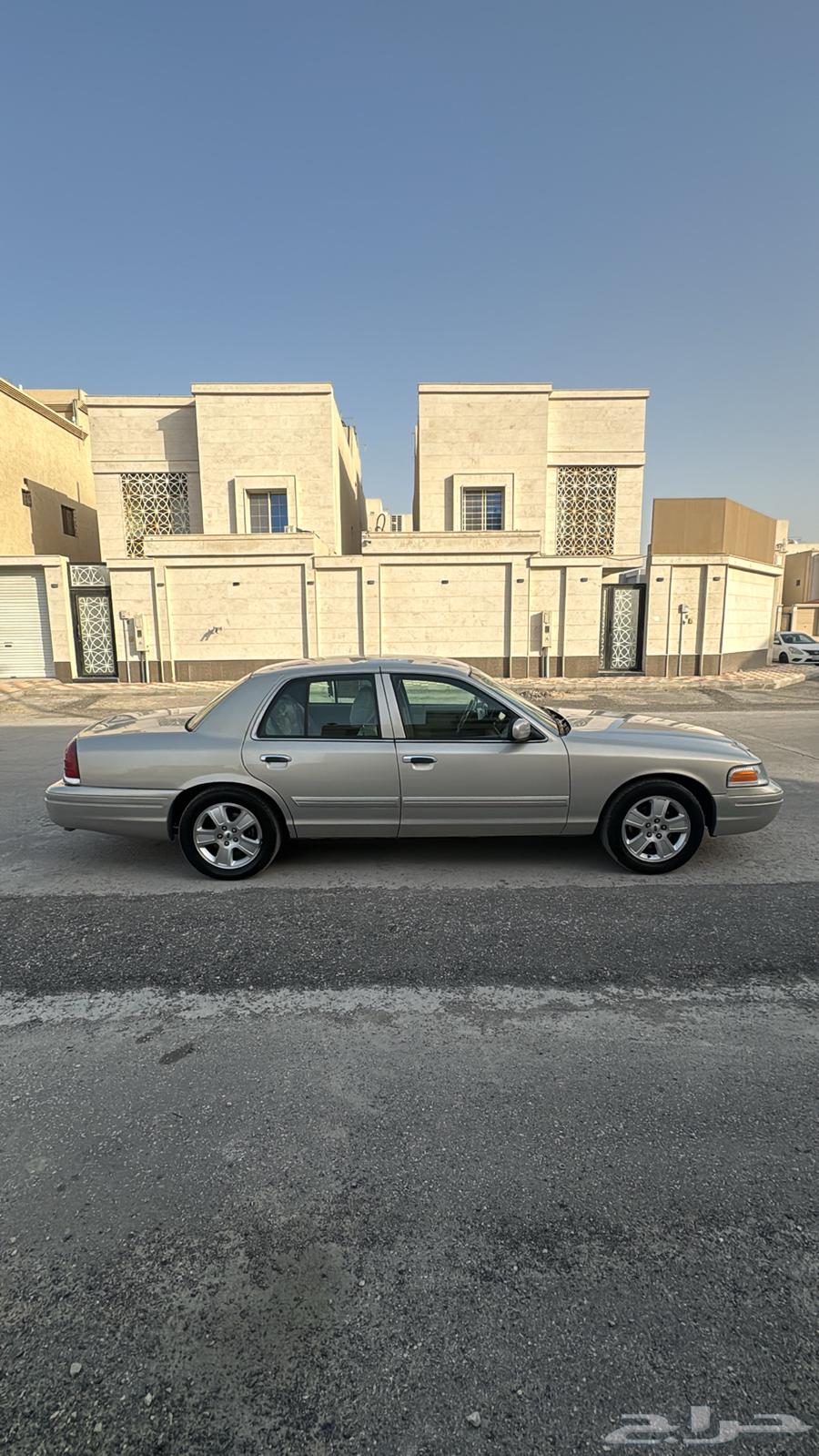 Ford Victoria63048073717635112