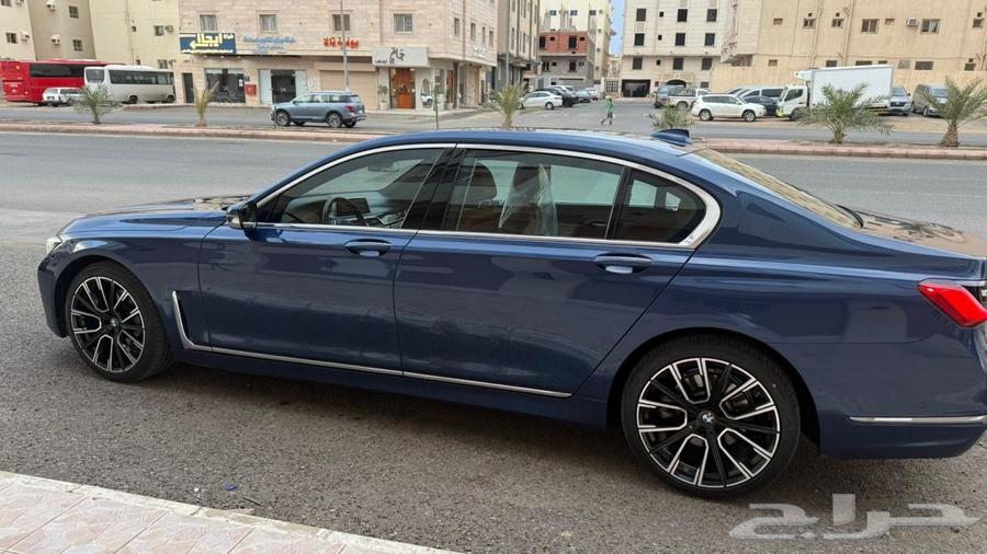 للبيع BMW 730 موديل 202163048029252225114