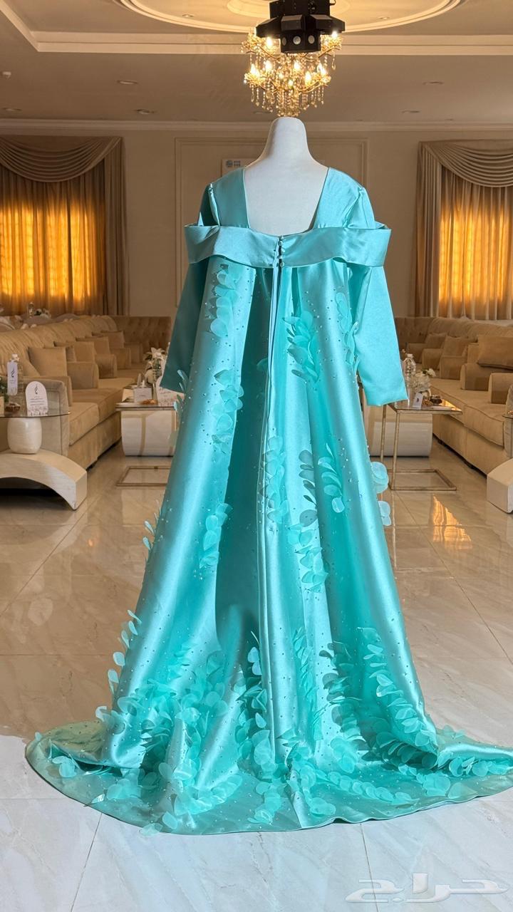 Queen dress for sale, used only once63036640813955111