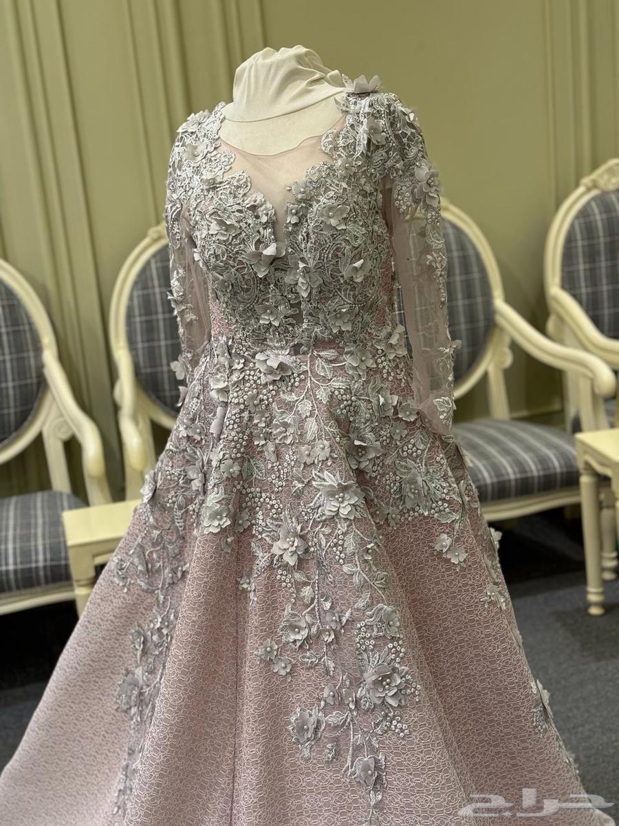 Queen's dress634705529768981119