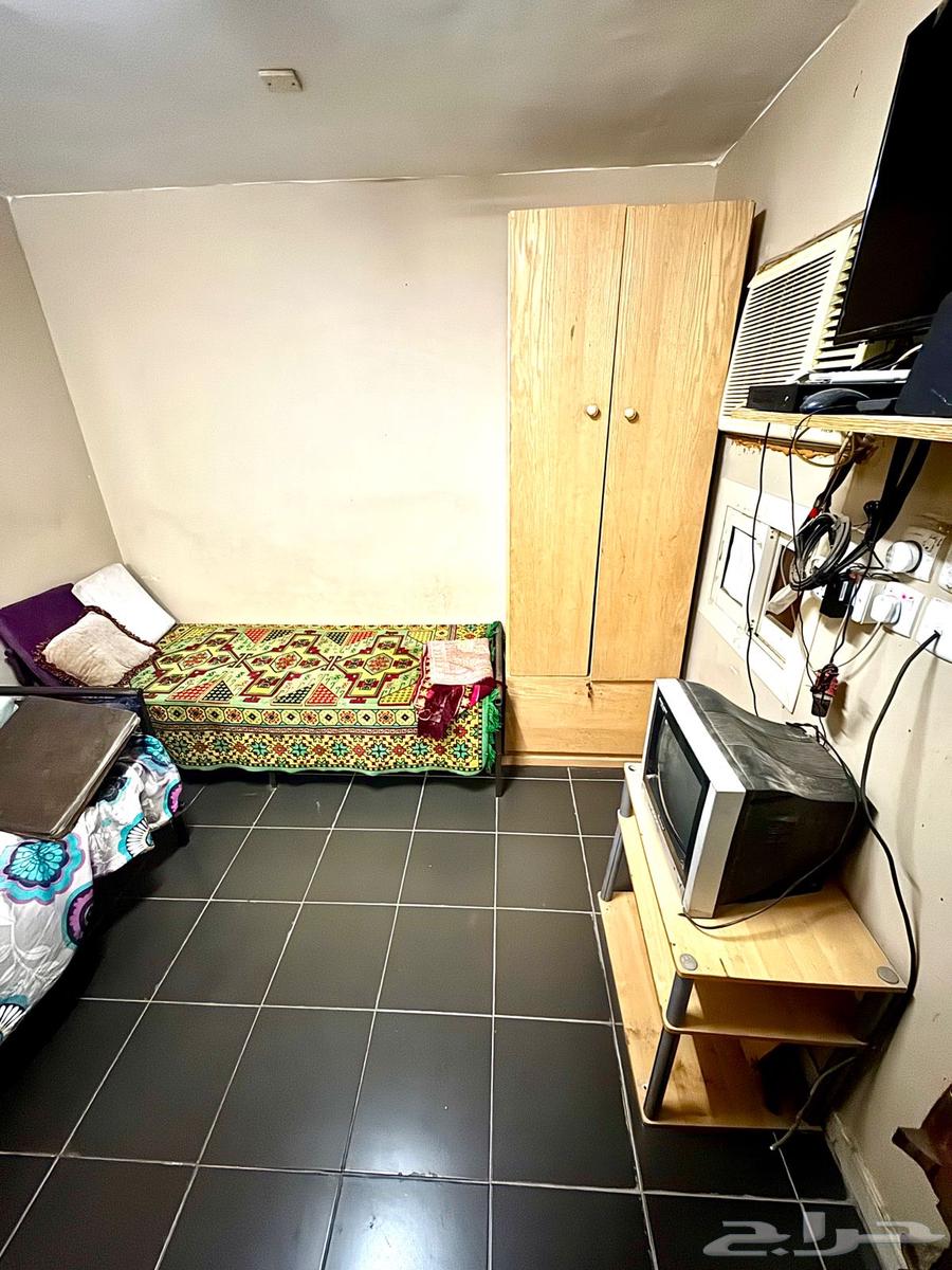 Furnished bedroom for monthly rent with private entrance (Dhahban)63012953522051111