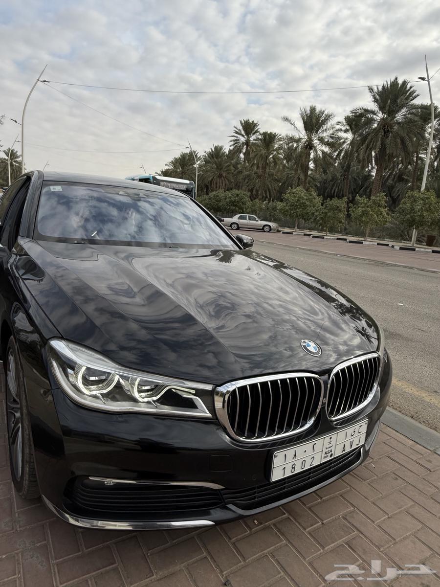 بي ام دبليو 2017 فل كامل 730 LI نظيف جدا مصين جاهز للاستخدام63043572203778110
