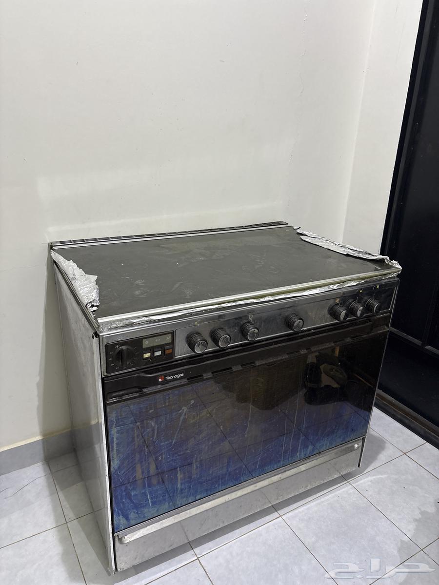 Used working oven630320783673611124