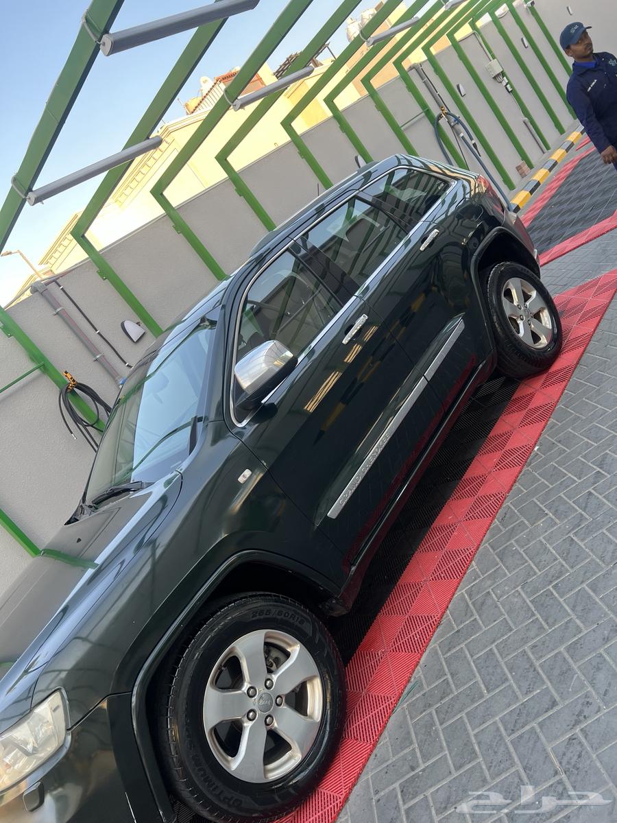 جراند شيروكي 201163048111134466112