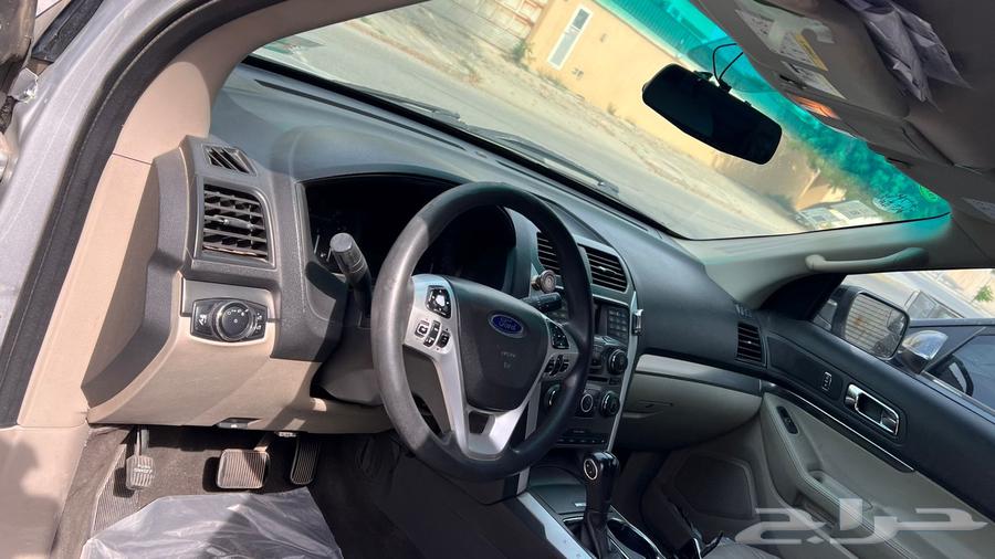 Ford Explorer 201563048512445059113
