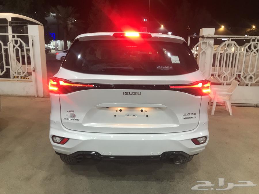 ايسوزو MUX فل كامل دبل 2025 ديزل (عازل حراري مجاني)63046084235009113