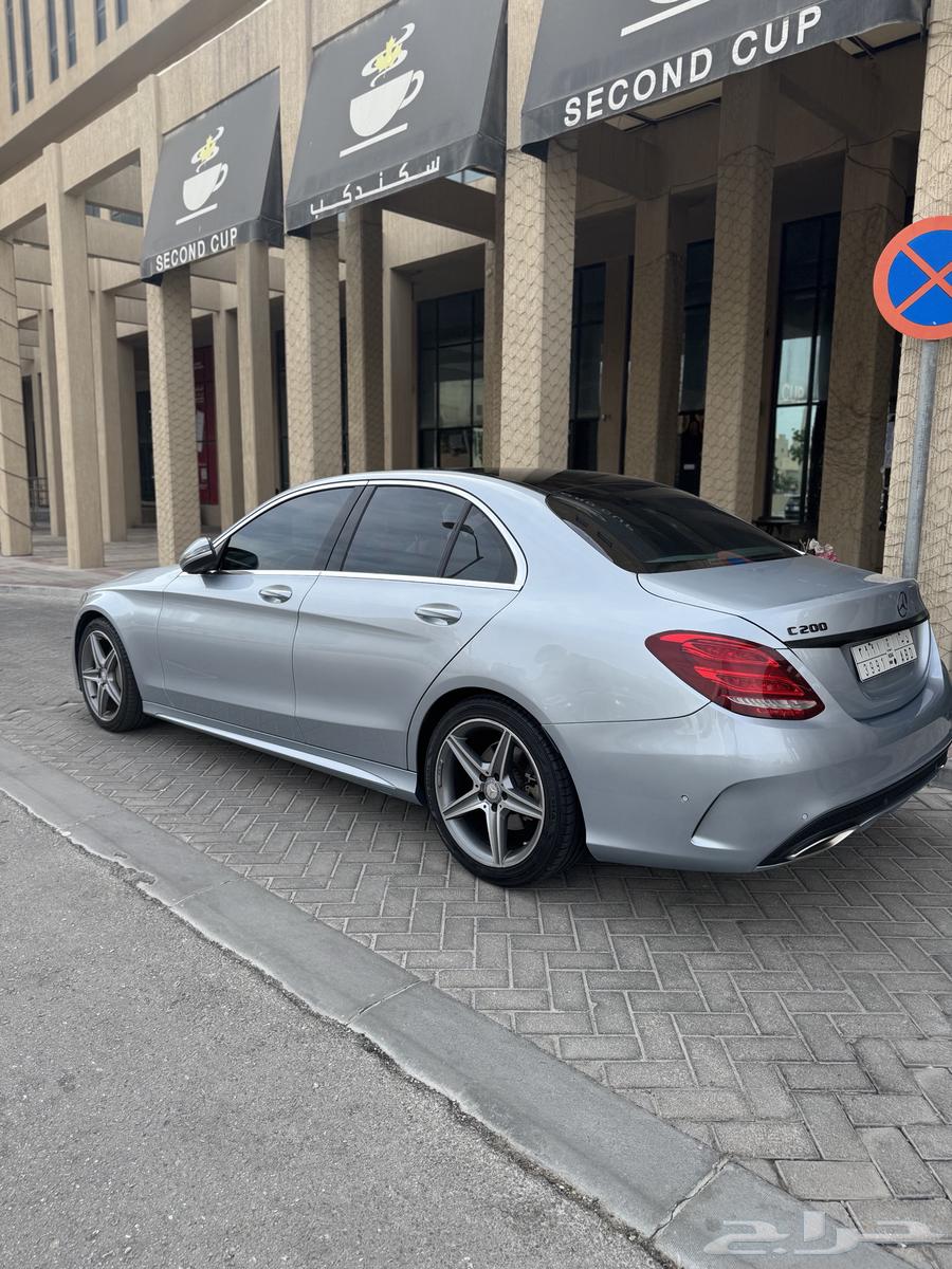 Mercedes C200 clean, selling at the expense of the owner63077978426498113