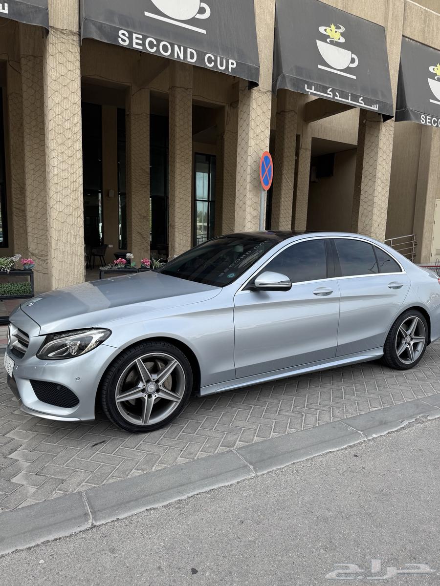 Mercedes C200 clean, selling at the expense of the owner63077978426498112