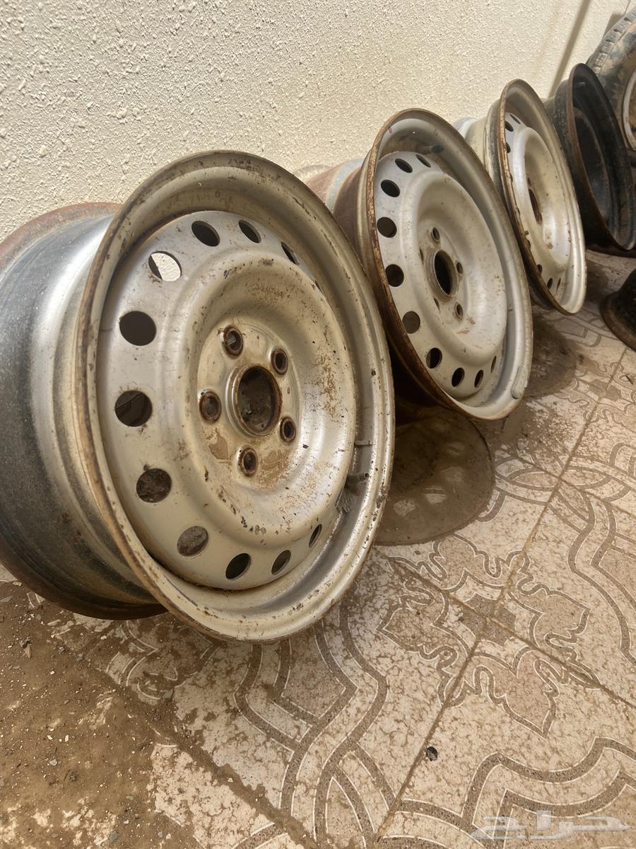 15 Tires for sale, Ford Agency and Hilux Agency63040566886401114